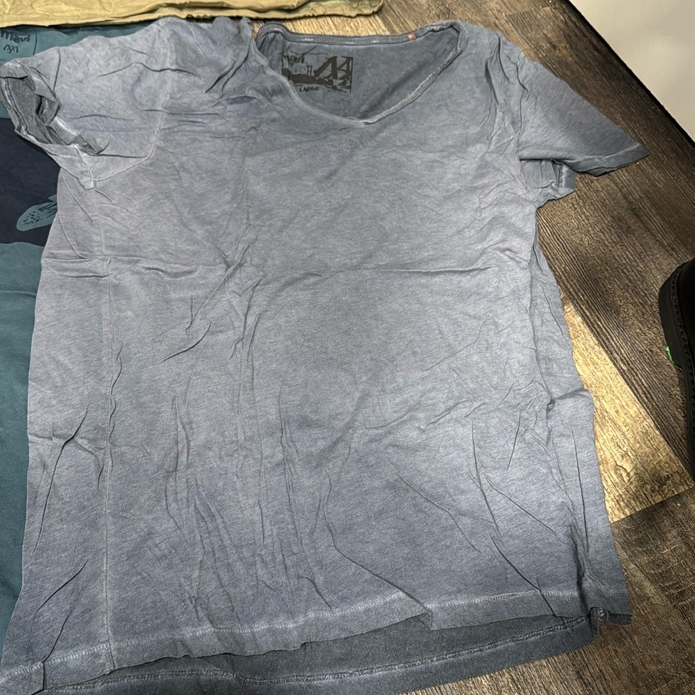 3 Mavi t shirts - Picture 2 of 7